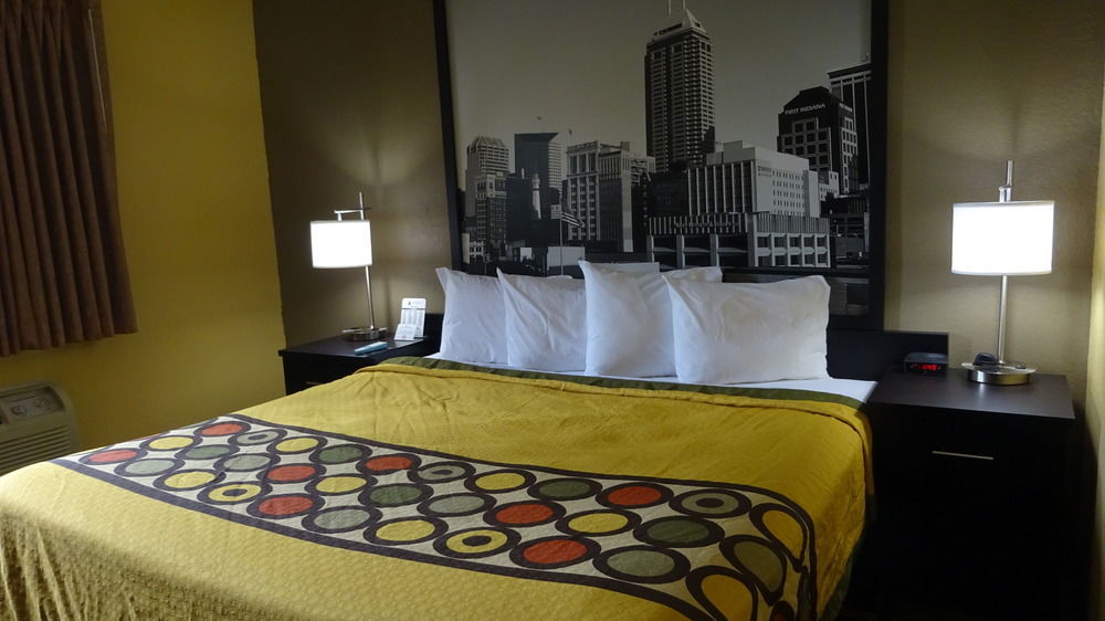 Super 8 By Wyndham Terre Haute Zewnętrze zdjęcie